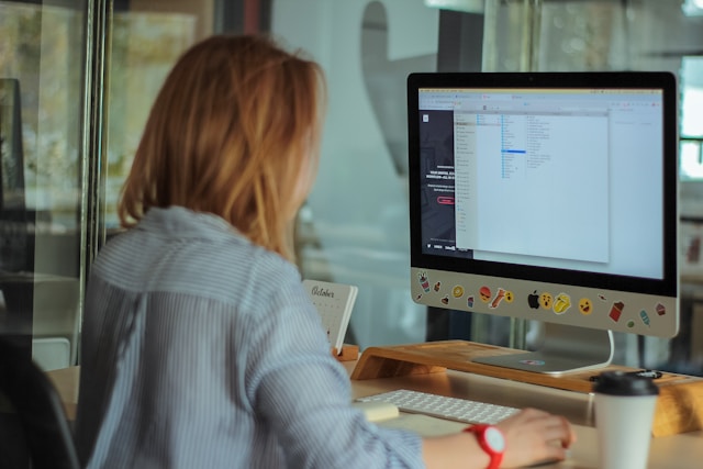Reconversion vers le numérique : 5 étapes pour structurer son projet